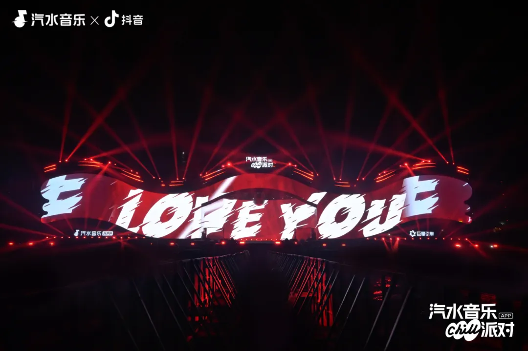 超凡国际的艺人“慢培”哲学，为何反成行业加速器？